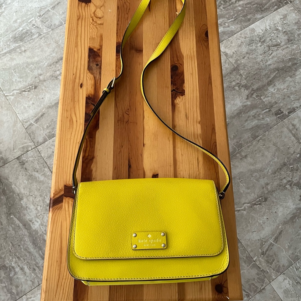 Kate Spade cross body. Yellow
